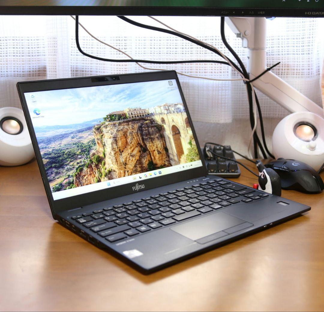 FUJITSU U9310/E 第10世代 core i5 256GB 03