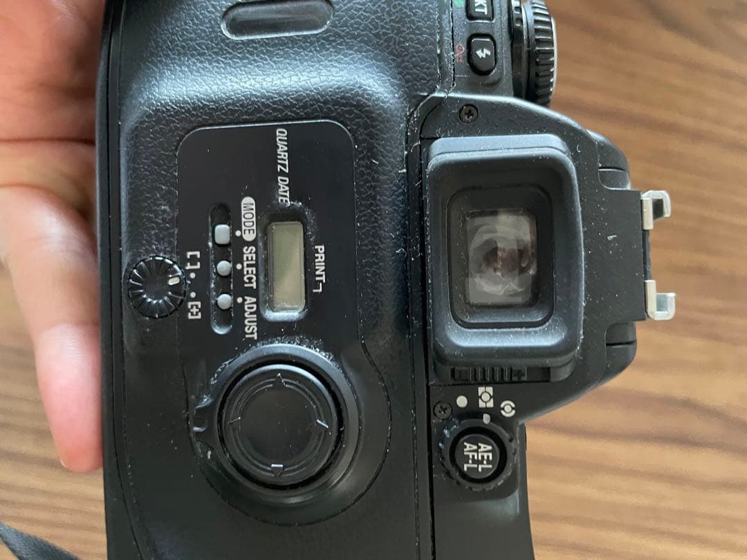 NIKON フィルムカメラ F80 ズームレンズ 70-300ミリ