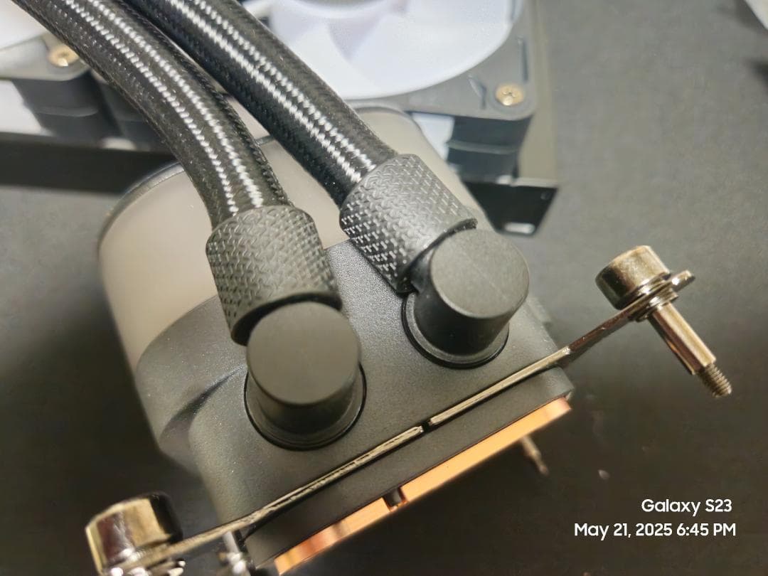 Corsair iCUE LINK TITAN 360 RX RGB 冷却器