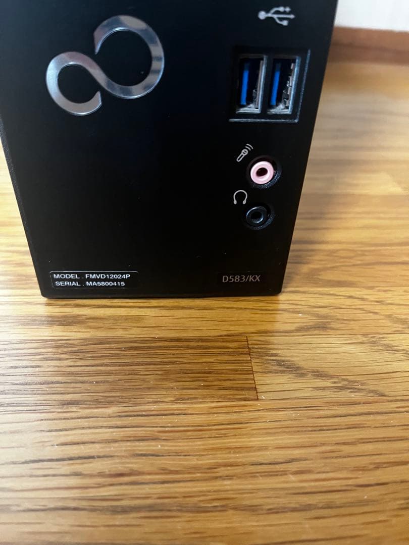 富士通　Fujitsu esprimo