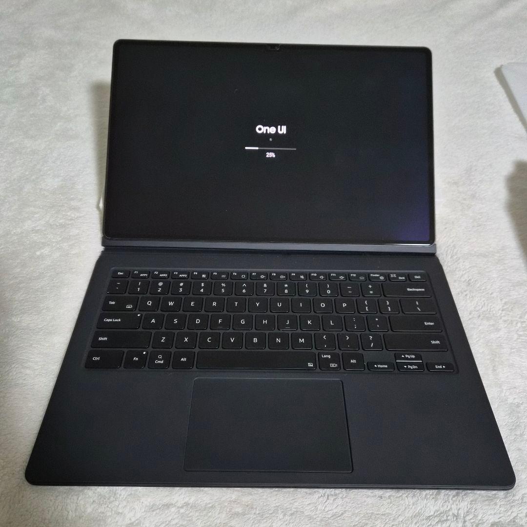 国内版Galaxy Tab S8 ultra + 純正キーボード