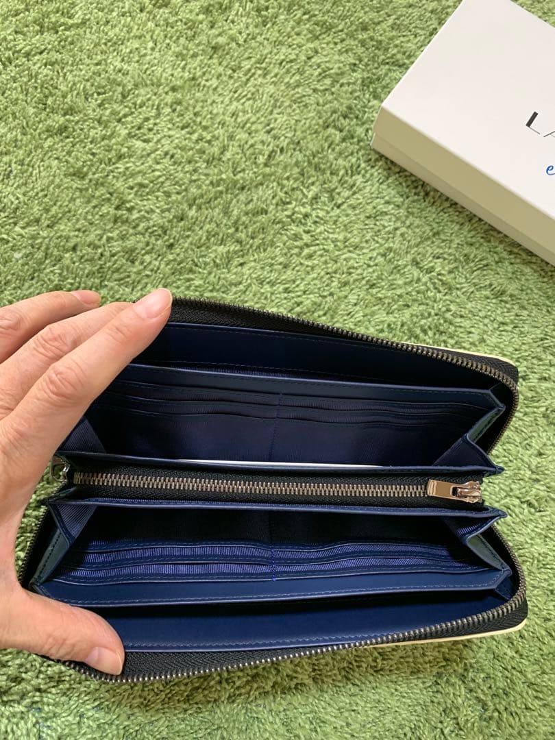 新品 23100円円 ランバン オン ブルー長財布 牛革 レザー アイボリー