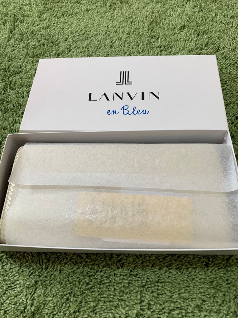 新品 23100円円 ランバン オン ブルー長財布 牛革 レザー アイボリー