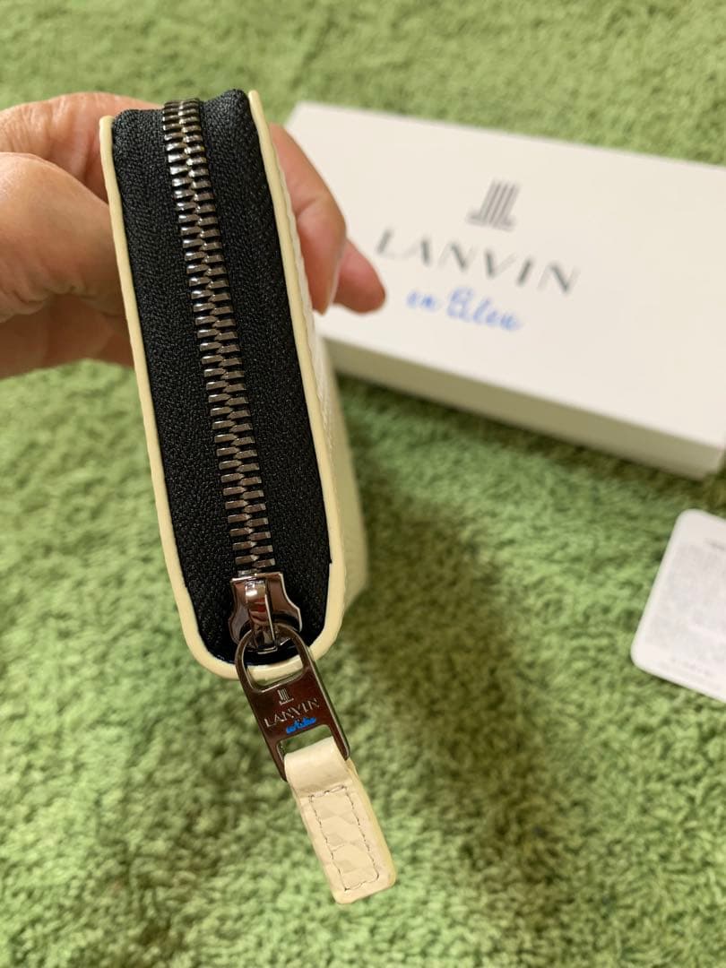 新品 23100円円 ランバン オン ブルー長財布 牛革 レザー アイボリー