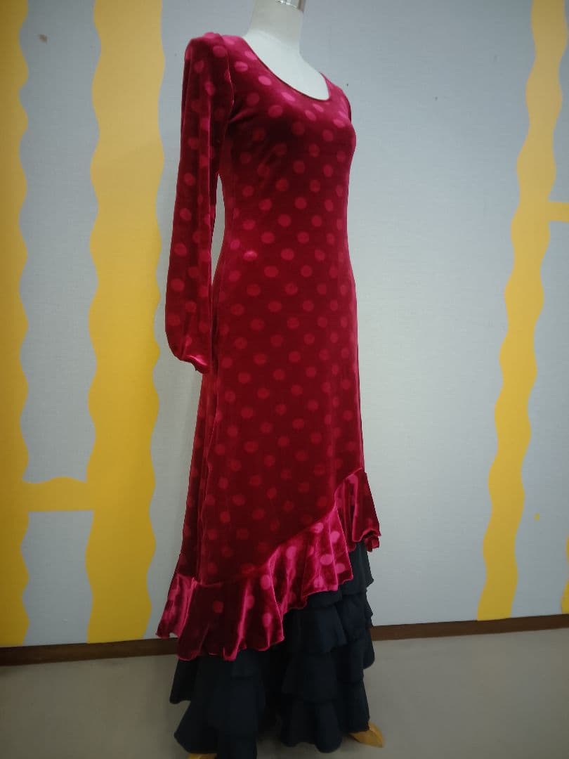 フラメンコ　ワンピース　伸びる生地　赤ベロア水玉　ワンピースのみ販売