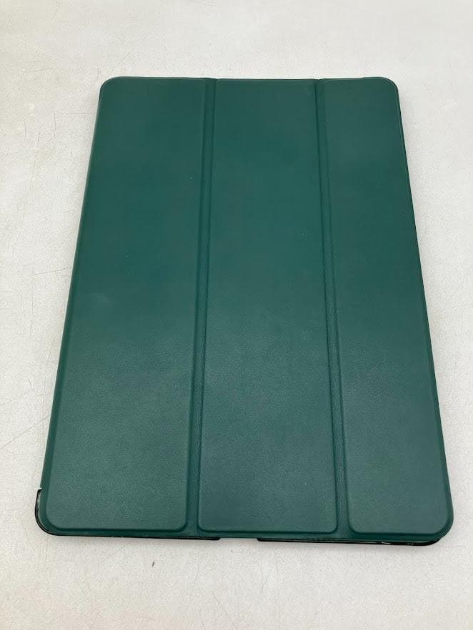 Apple ipad　第9世代　モデル MK2L3J/A バージョン15.6.1