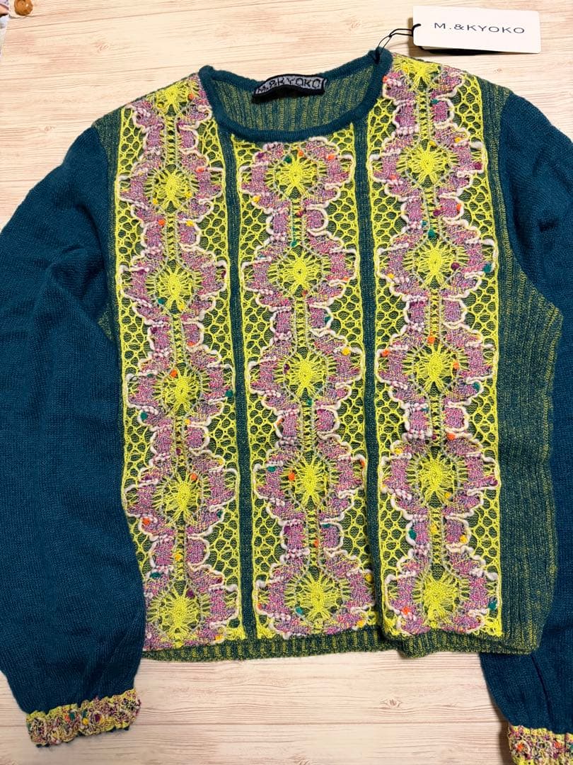 新品未使用 M.&KYOKO エムアンドキョウコ 長袖 セーター 花カラフル1