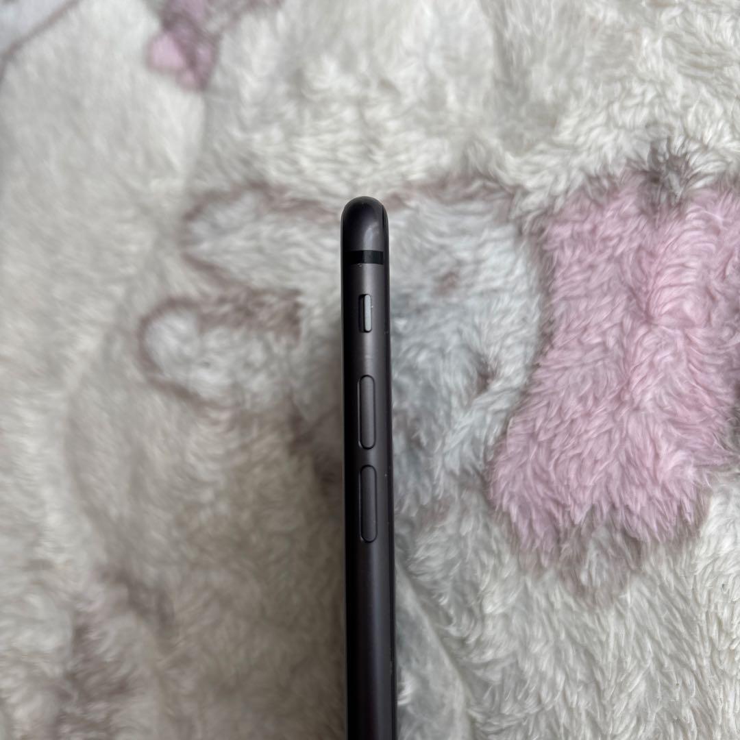 iPhone 8 スペースグレイ