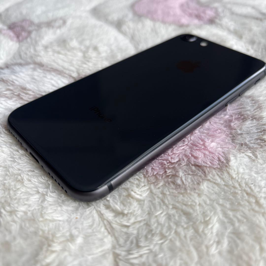 iPhone 8 スペースグレイ