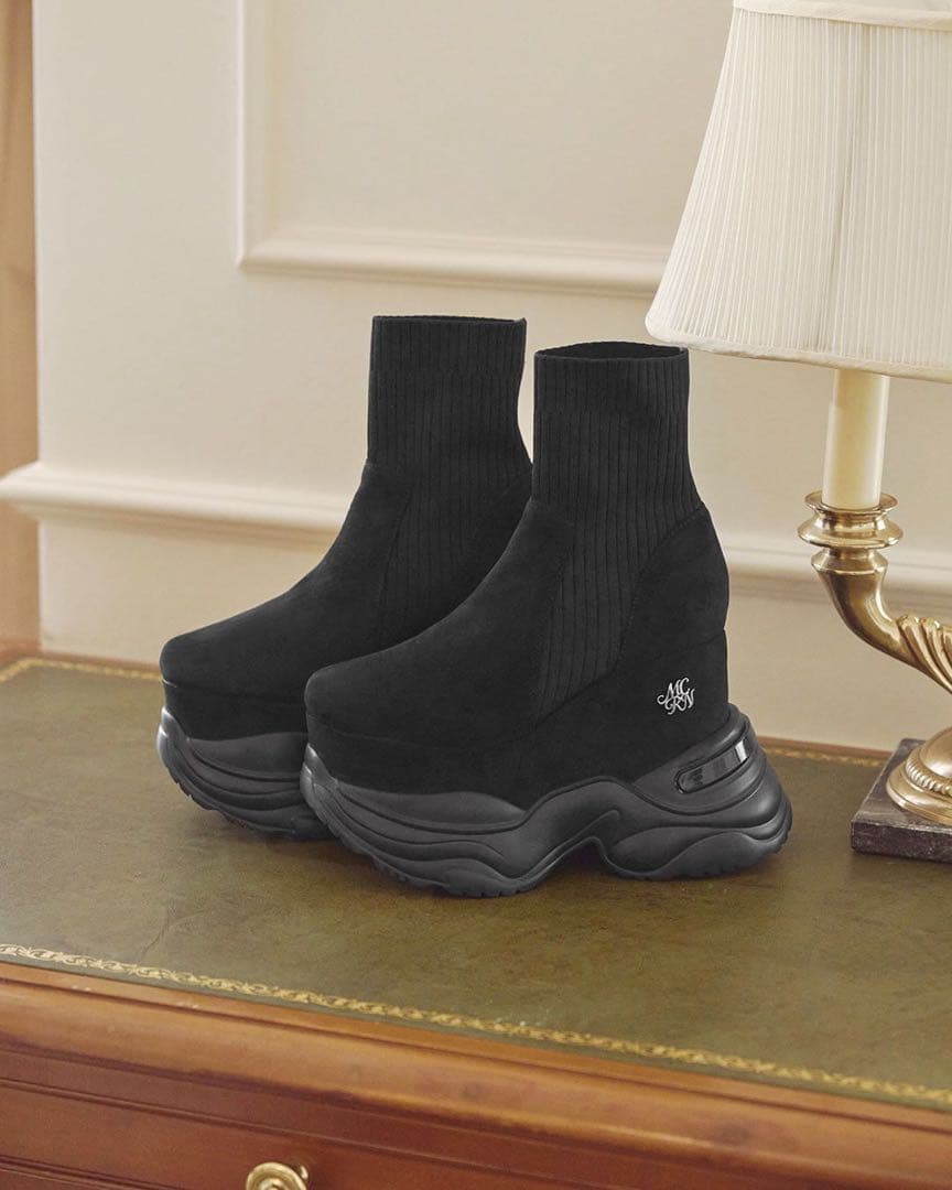ミシェルマカロン ソックスライク厚底ブーツ ブラック Sサイズ