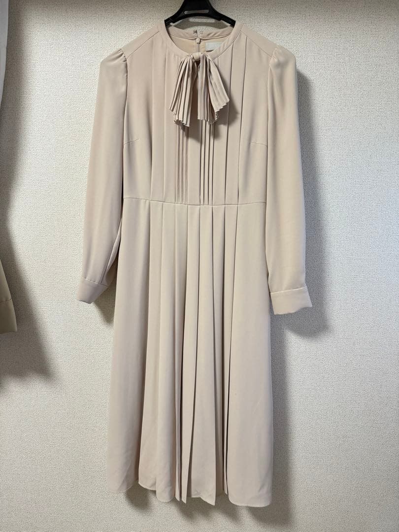 値下げ！CELFORD リボンタイ付きプリーツワンピース　顔合わせ　結婚式