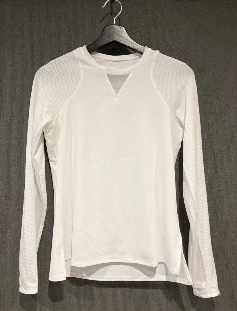 美品 Lucky in Love 海外テニスウェア 長袖 メッシュ UV 速乾性