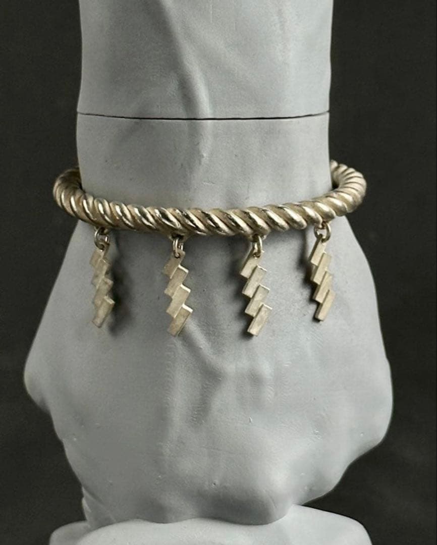 セール　淺野屋健一のシルバーアクセサリー。しめ縄ブレスレット並　紙垂4枚