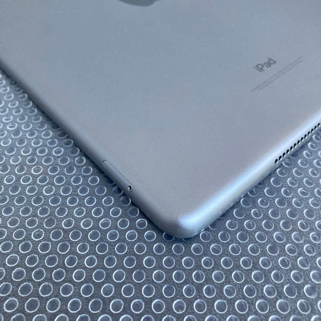 3150【早い者勝ち】iPad5 第5世代 32GB SIMフリー☆