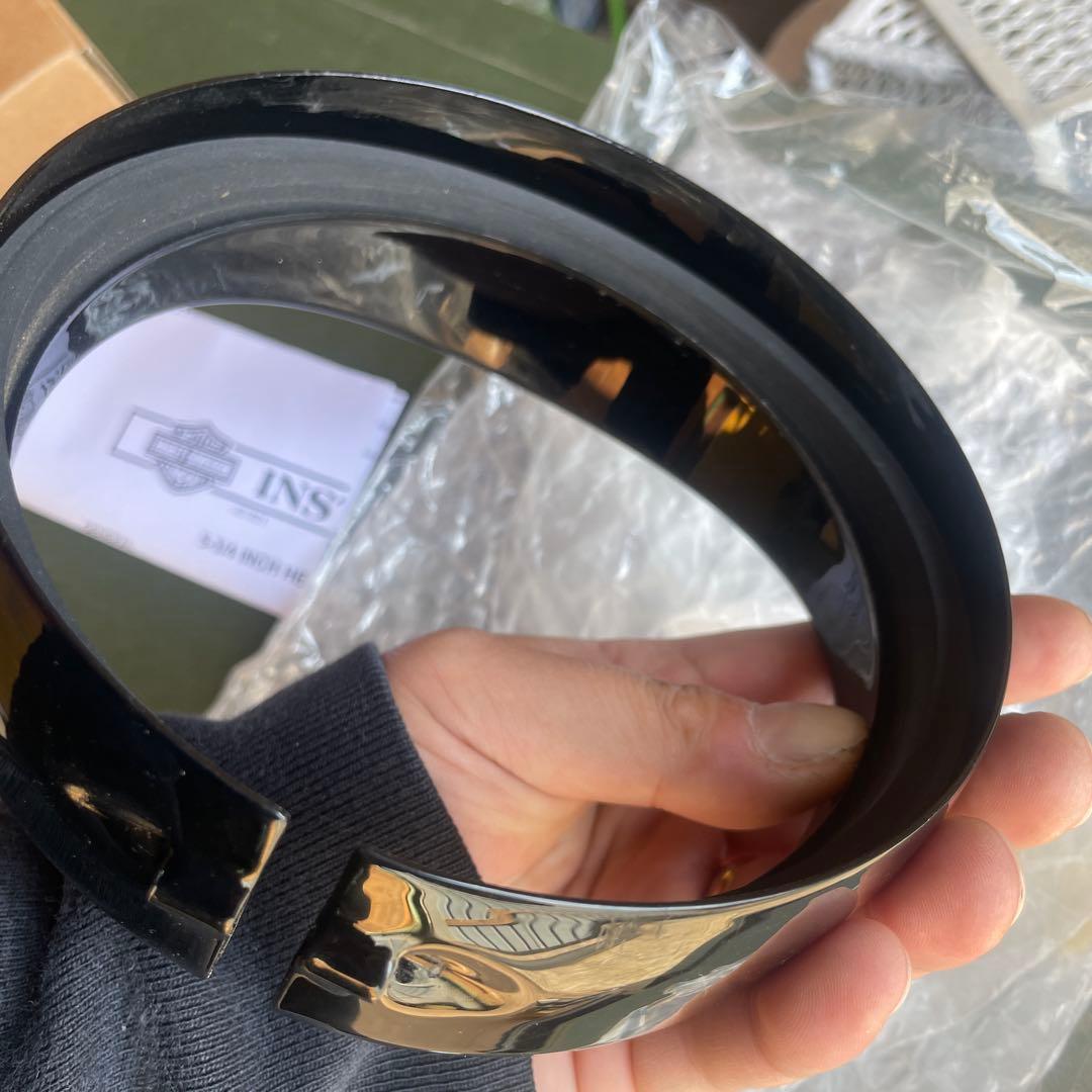 純正】 【黒塗装】バイザースタイル・5.75インチヘッドライト・トリムリング