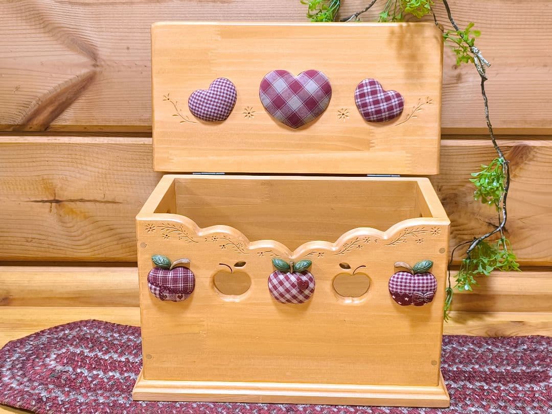 アメリカンカントリー雑貨♥ ぷっくりりんご ෆ ̖́-‬ の多目的収納BOX 小