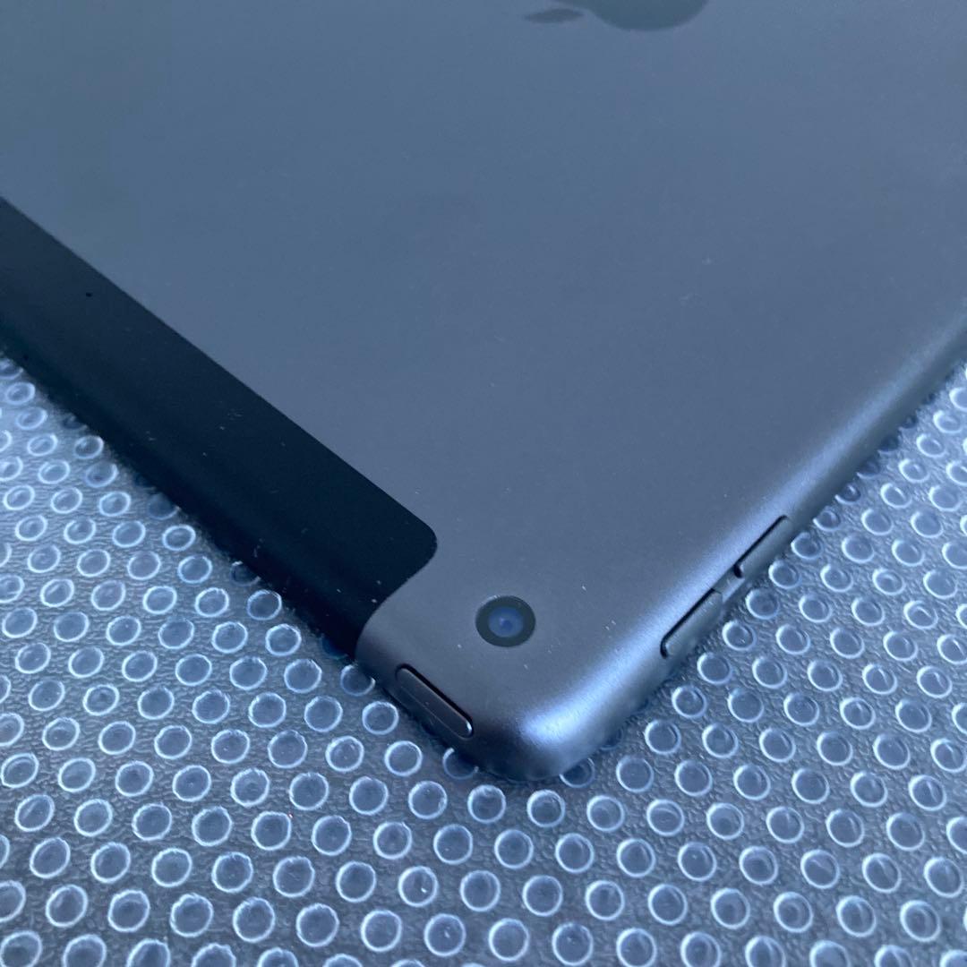 804【早い者勝ち】iPad7 第7世代 32GB SIMフリー☆