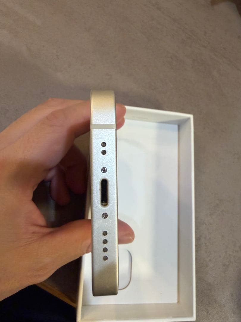★美品★Apple iPhone 13 mini 128GB 本体 スターライト