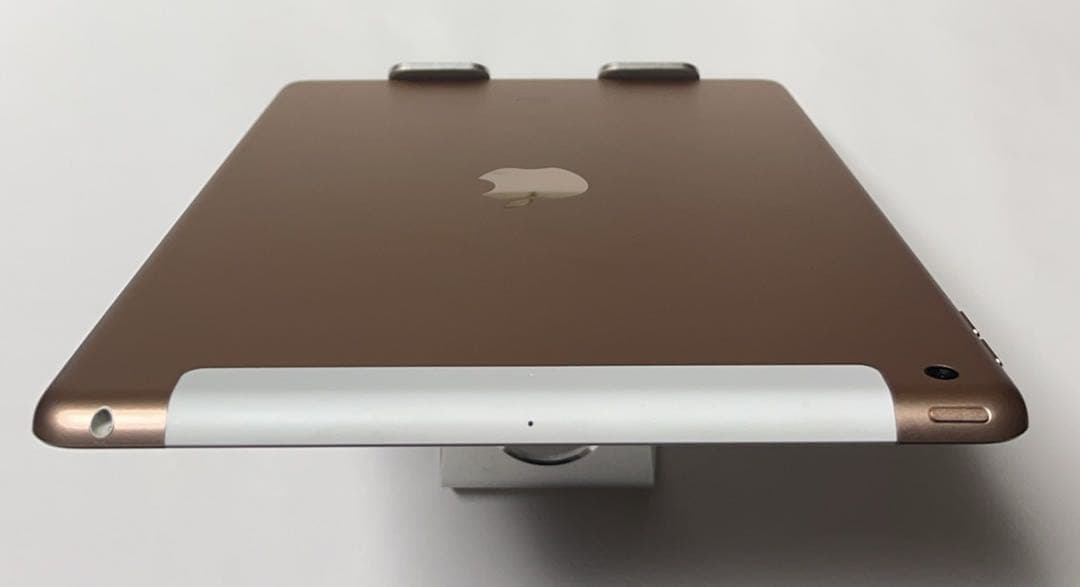 美品 iPad 7世代 WiFi + Cellular 128GB