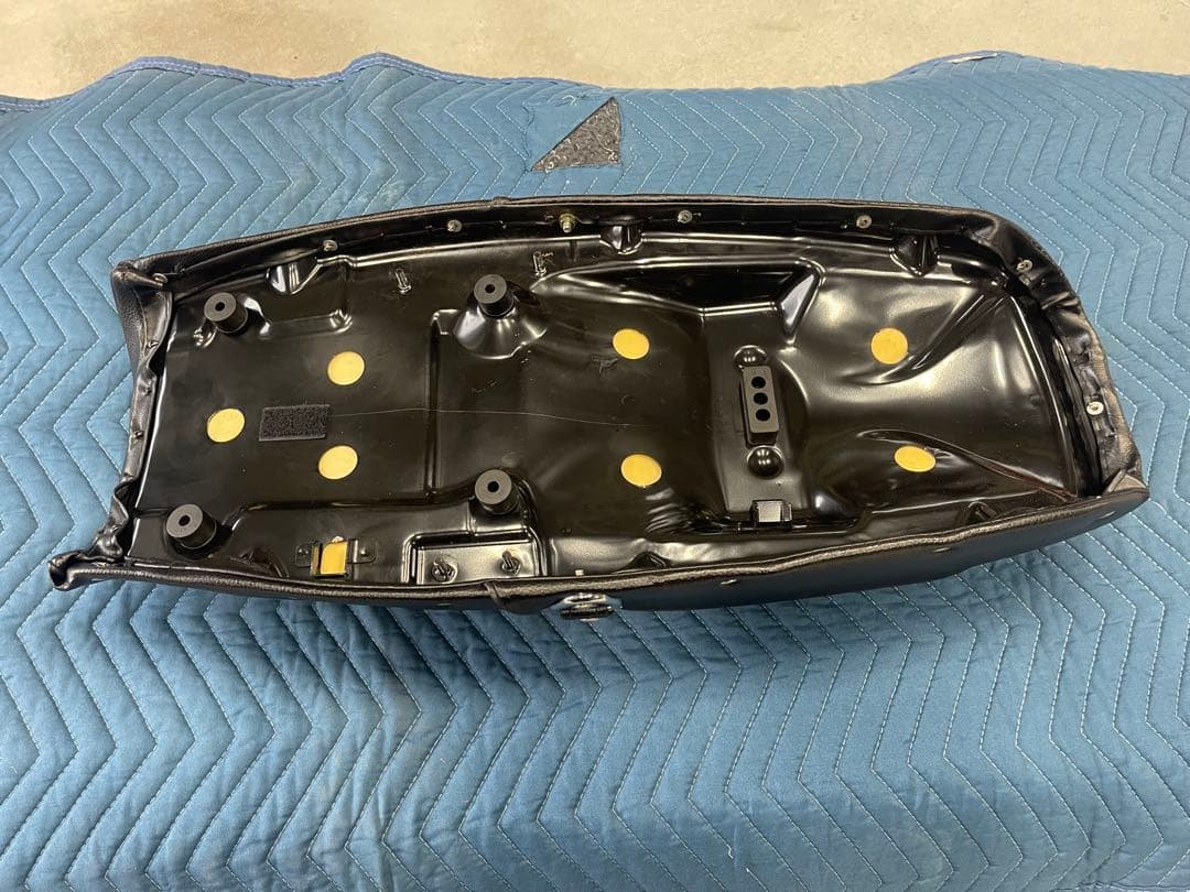 cb400f 純正タイプ　シート　ヨンフォア　旧cb400f