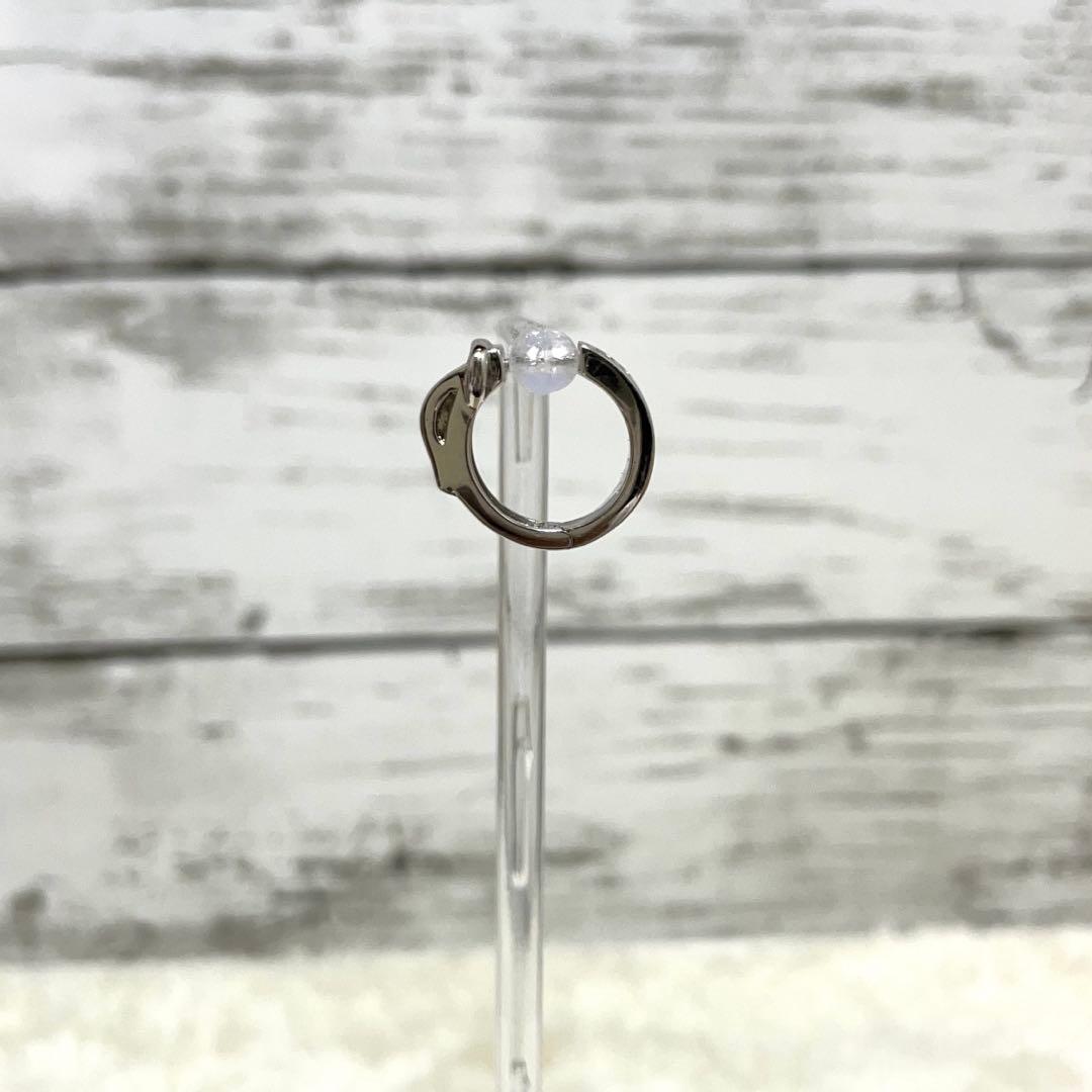 【極美品】ヴィヴィアンウエストウッド　ボビーフープピアス片耳　シルバー　箱ポーチ