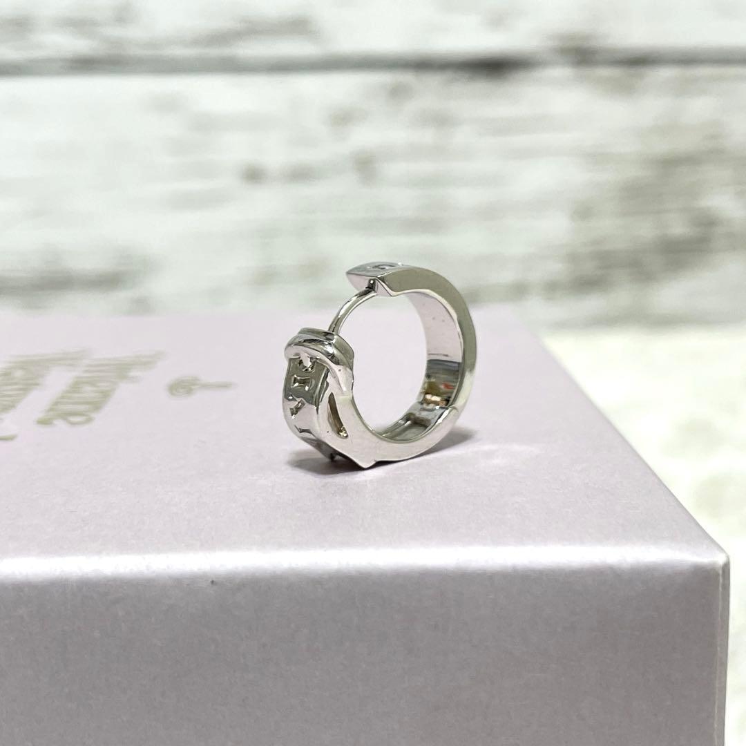 【極美品】ヴィヴィアンウエストウッド　ボビーフープピアス片耳　シルバー　箱ポーチ