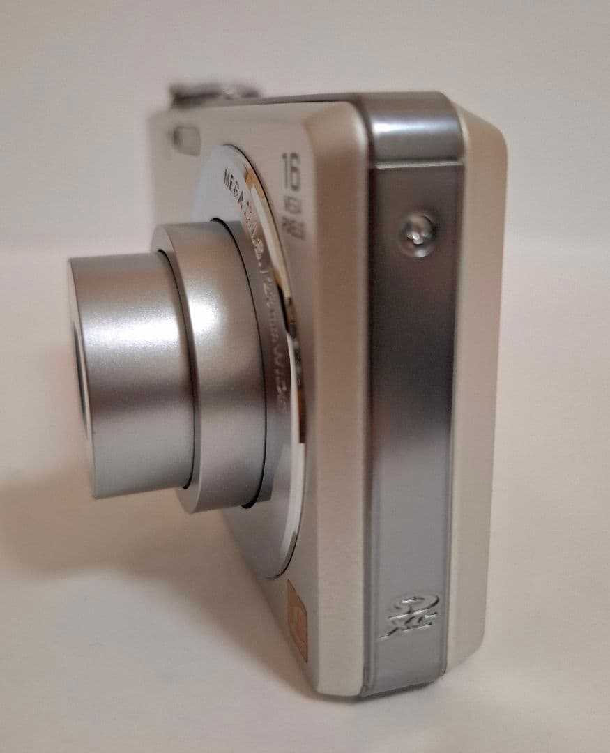 [美品]パナソニック Panasonic Lumix DMC-FH5 コンデジ