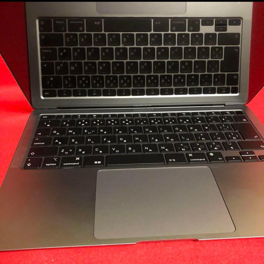 MacBook本体 MacBookAir M1 16GB/1TB GPU8