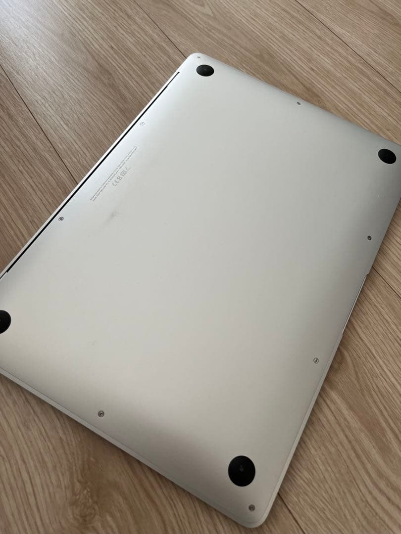 Macbook Air M1 13インチ 8GB/256GB