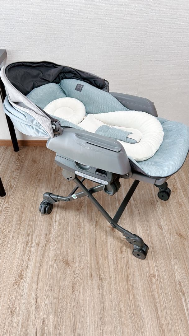 【美品】コンビ ネムリラ AUTO SWING BEDi Long