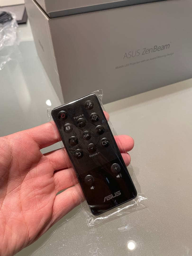 ASUS プロジェクター S2 LED Projector