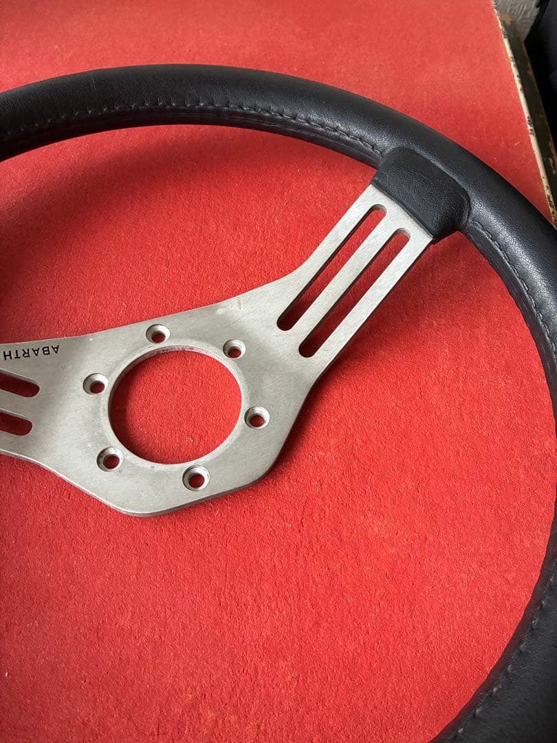 アバルト　ステアリング　φ350