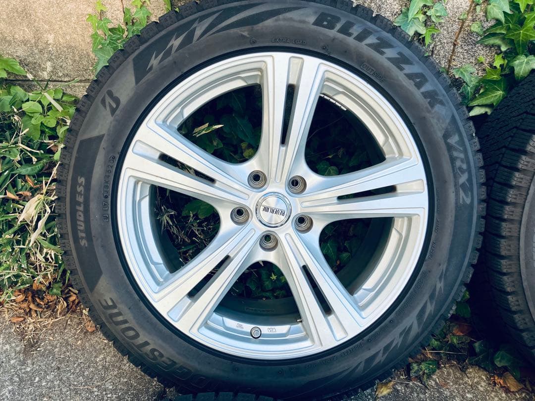 ブリヂストン スタッドレス ブリザックVRX2 18インチホイル付き4本セット