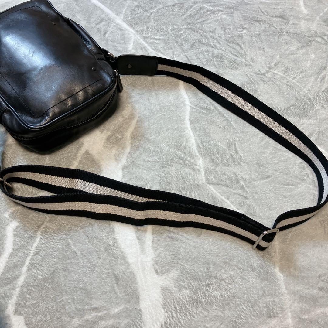 【美品】 BALLY レザー ショルダーバッグ サコッシュ スクエア ブラック