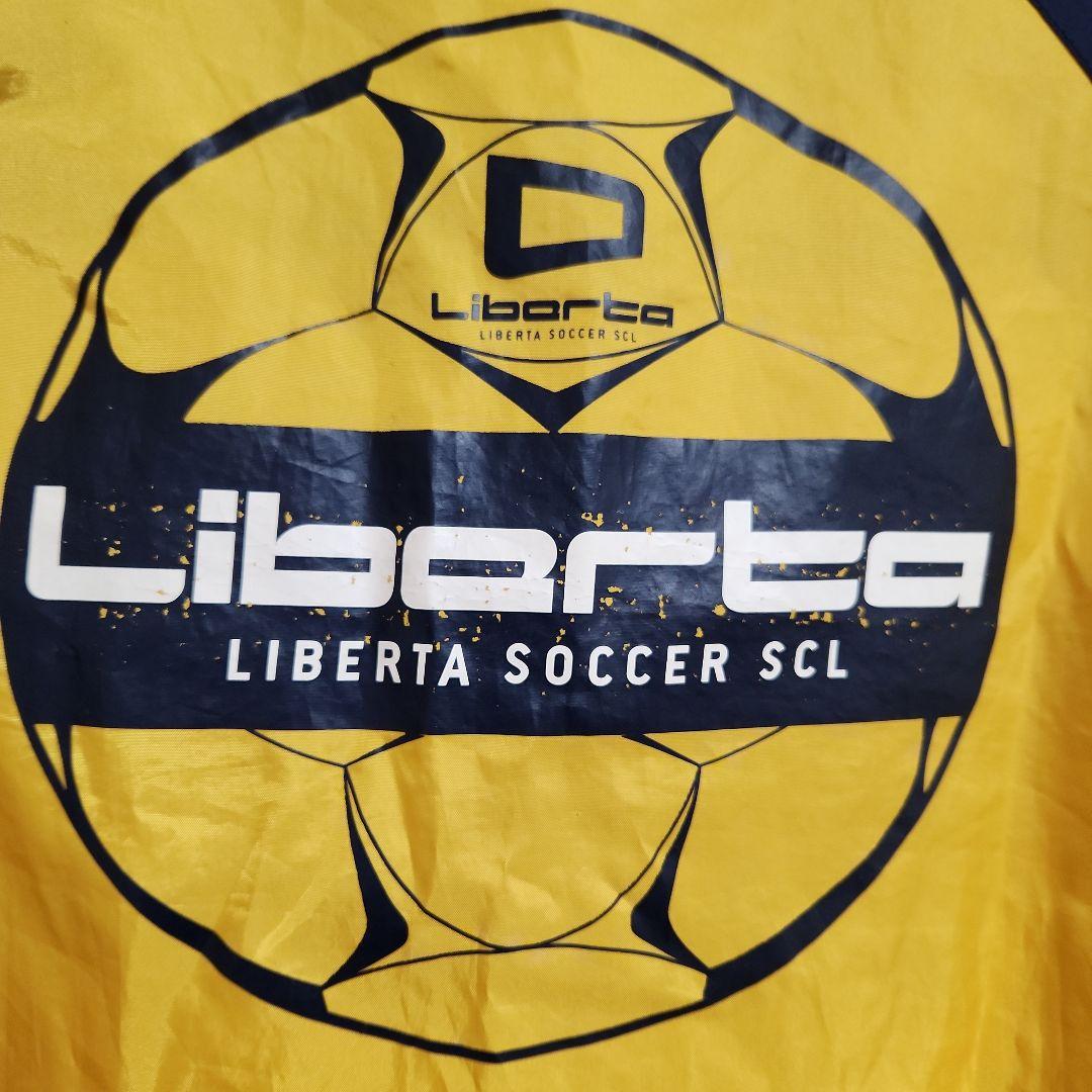 リベルタ　サッカースクール　ユニフォームセット　半袖　短パン　ピステ