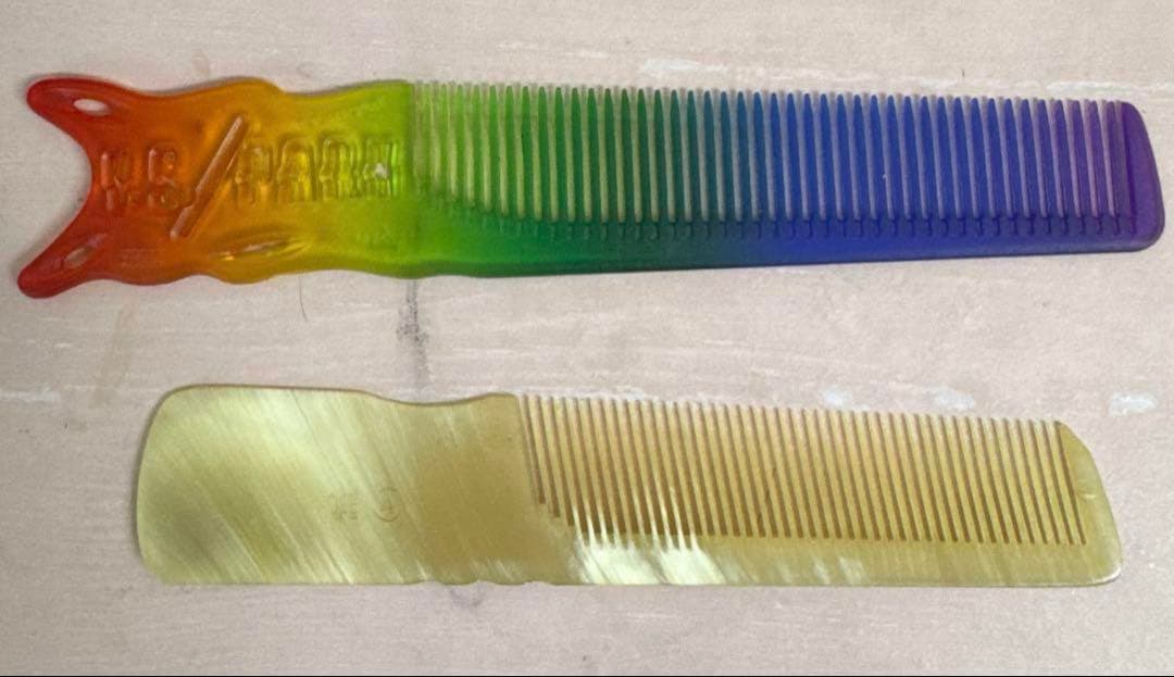 カットシザー・セニングシザー 8本セットとコーム2 本