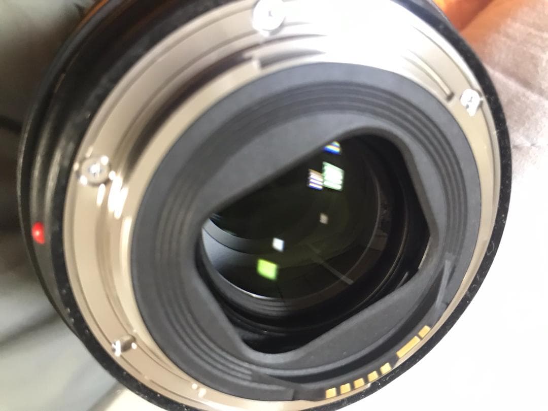 CANON EF24－105F4L Ⅱ（26.11.4までのメ―カ－保証付き）