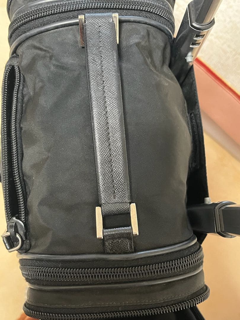 PRADA、コスメポーチ、旅行鞄、手荷物 、バニティバッグ、キャリーバッグ