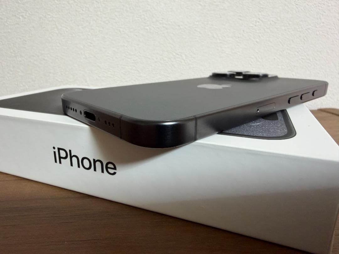 【iPhone 15 Pro 128GB】SIMフリー 美品