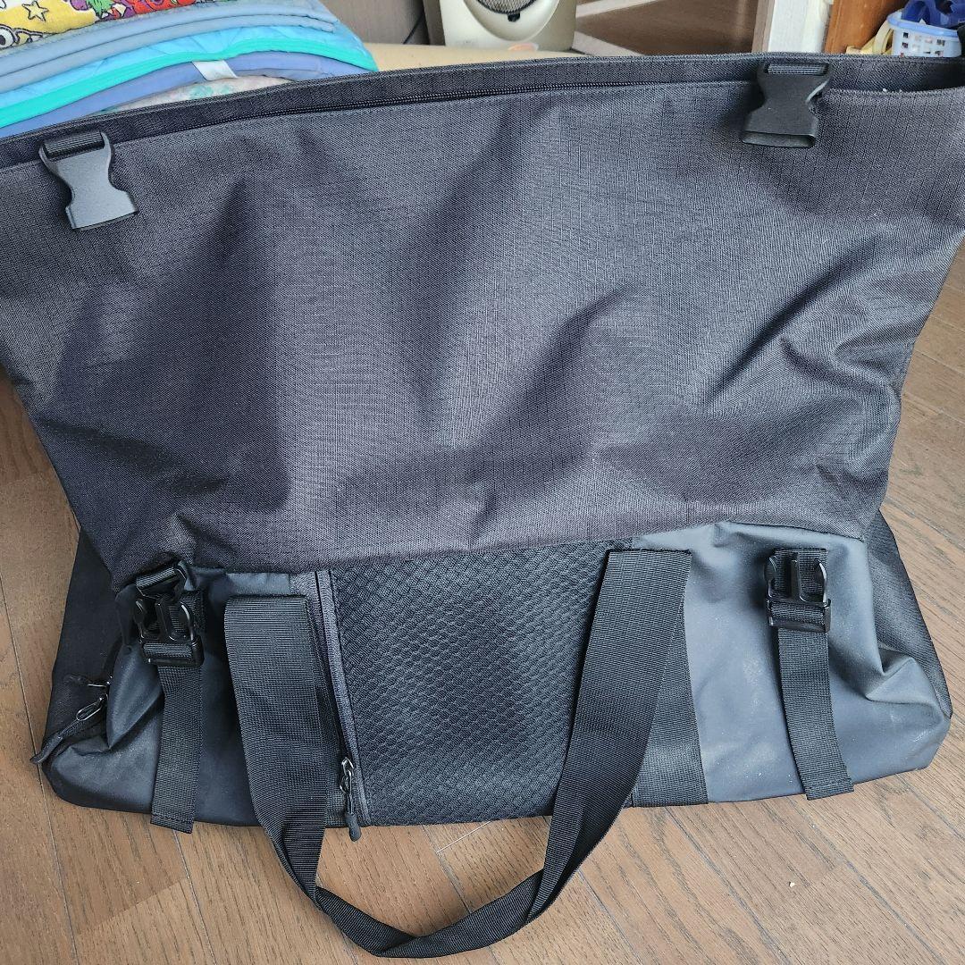 ★ATHLETA製 大容量ダッフルバッグ アスレタボストンバッグショルダーバッグ