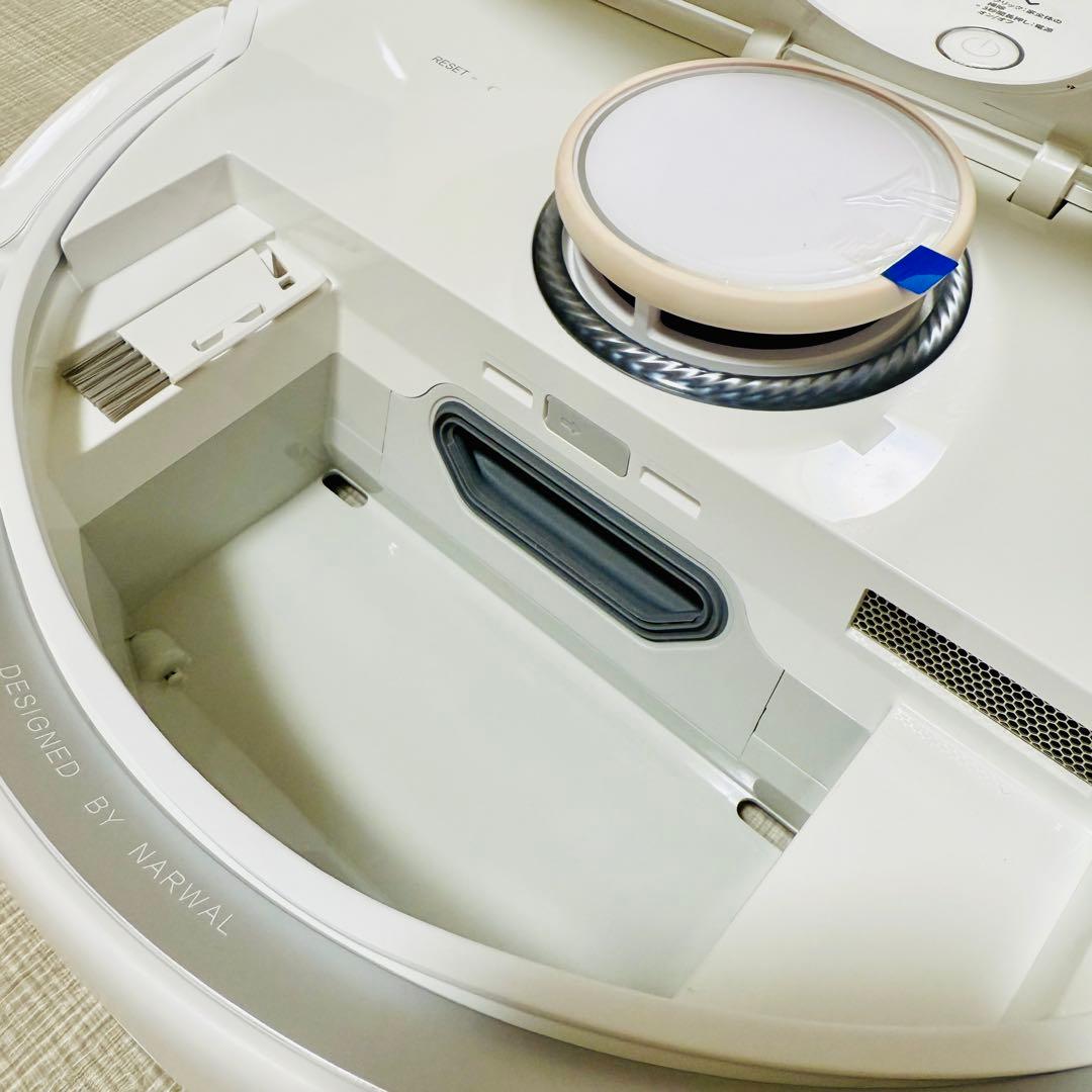 Narwal Freoロボット掃除機 本体 + ステーション