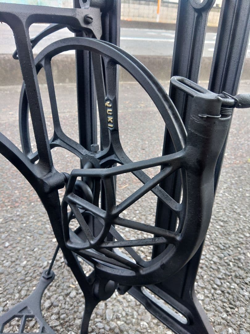 『分解リペイン仕上げ完了』JUKI足踏みミシン台　ガーデンシェッド⭕ 古道具