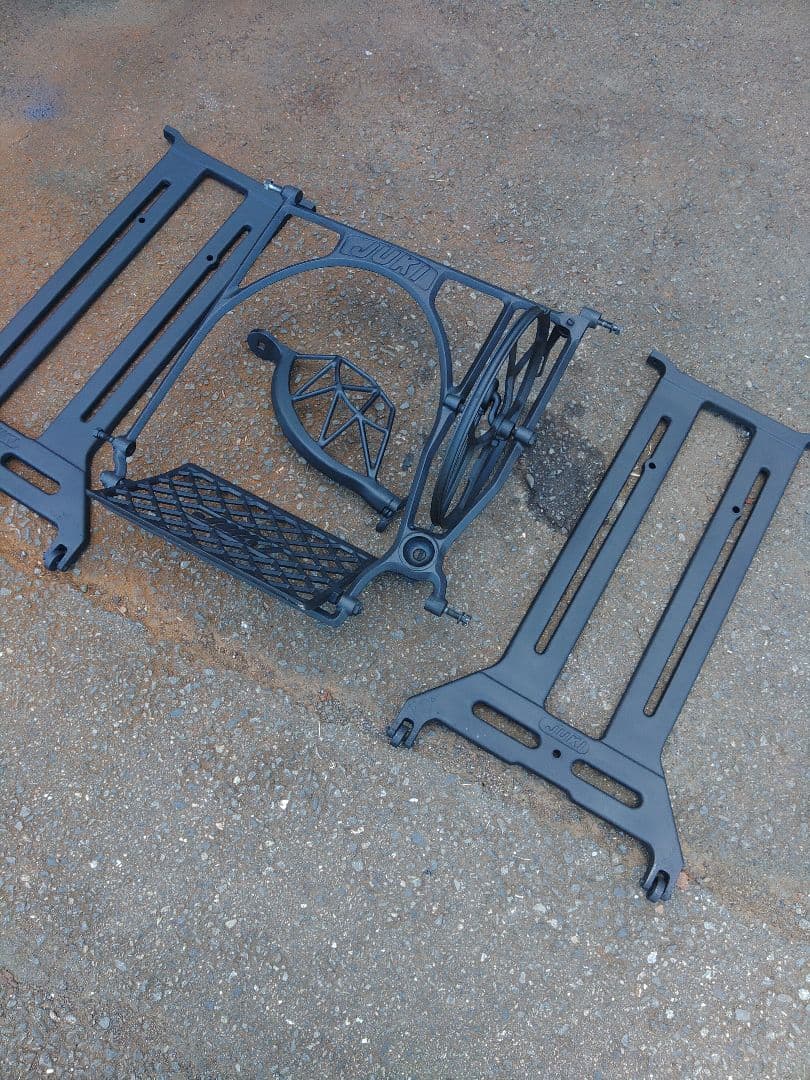 『分解リペイン仕上げ完了』JUKI足踏みミシン台　ガーデンシェッド⭕ 古道具