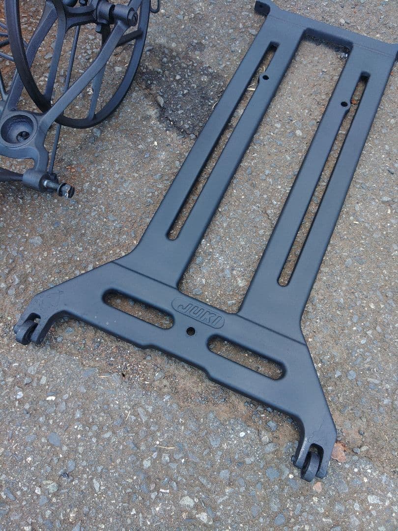 『分解リペイン仕上げ完了』JUKI足踏みミシン台　ガーデンシェッド⭕ 古道具