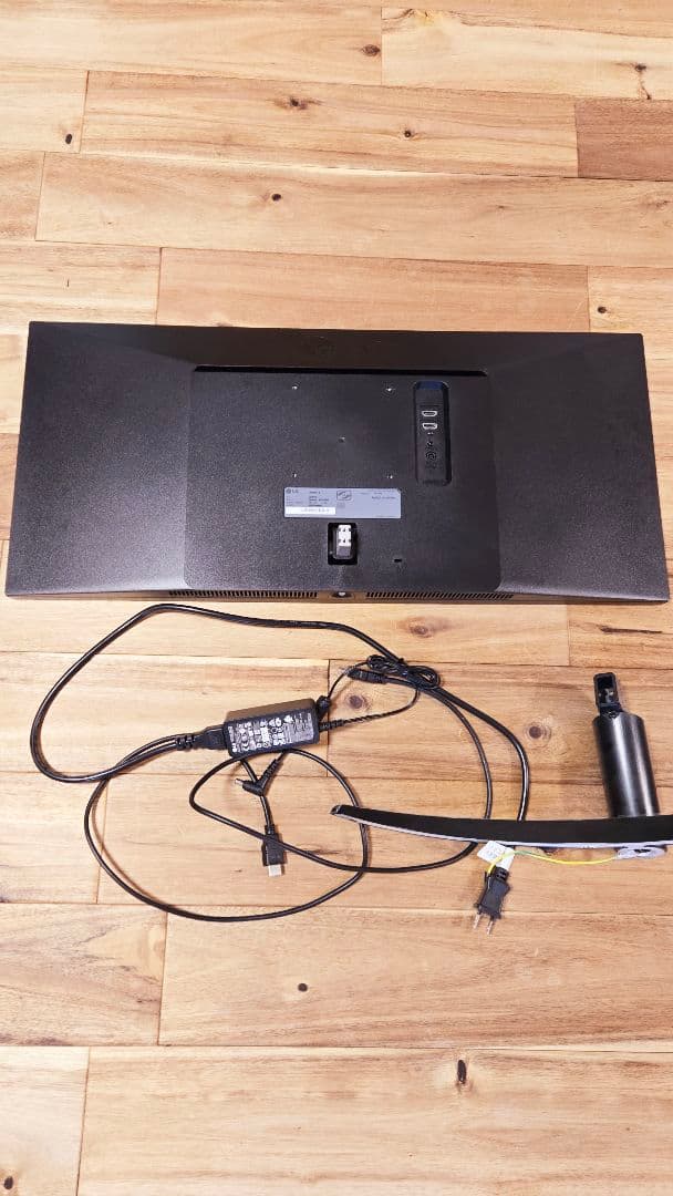 186時間のみ使用　29WP500-B 　LG 29インチ　ウルトラワイドモニタ