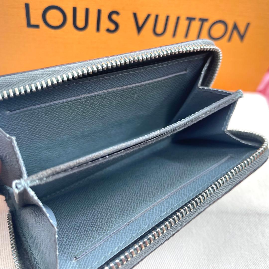 ルイヴィトン 　タイガ　ジッピー　パース　ケース 916