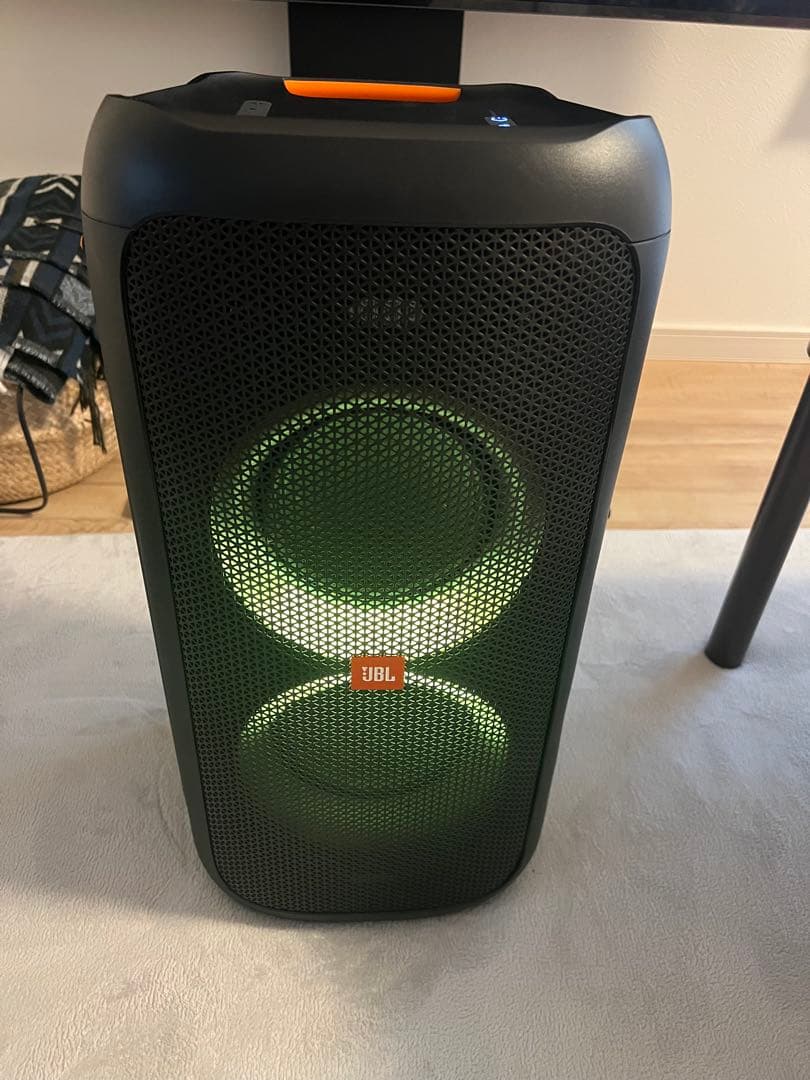 スピーカー・ウーファー JBL Partybox100