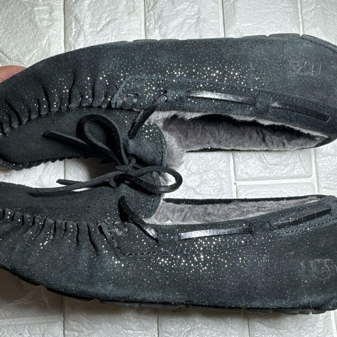 美品★UGG ブラック スエード モカシン ラメ 24cm リボン
