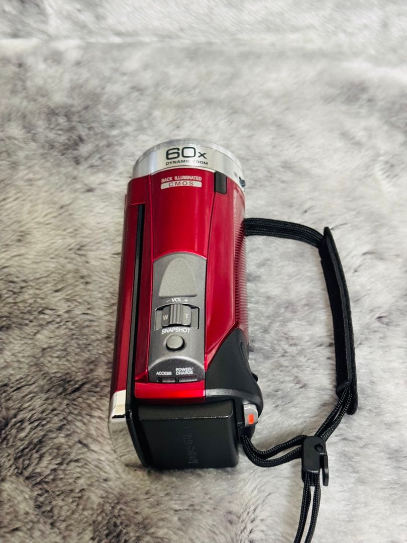 JVC Victor Everio GZ-E780-R ビデオカメラ　2017年