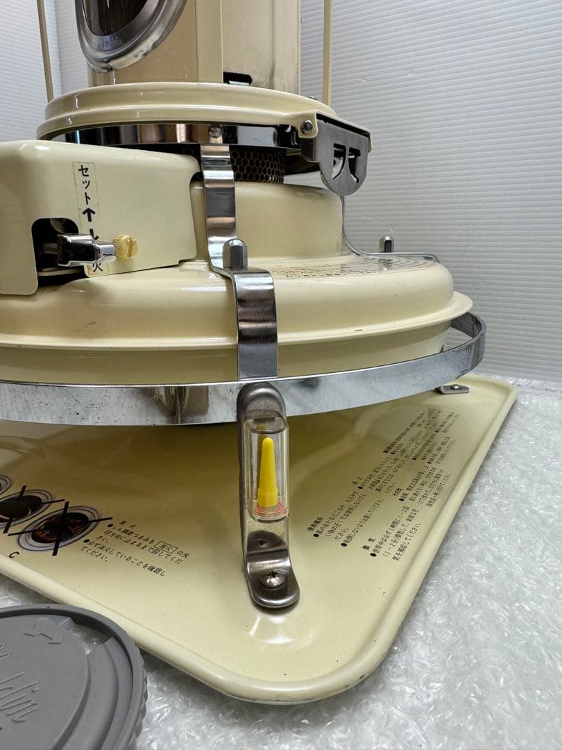 3*8様 Aladdin 石油ストーブ クリーム色